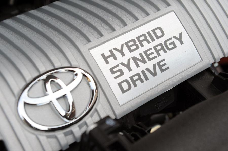  Toyota Prius V 2011 года  (фото 139 из 208)